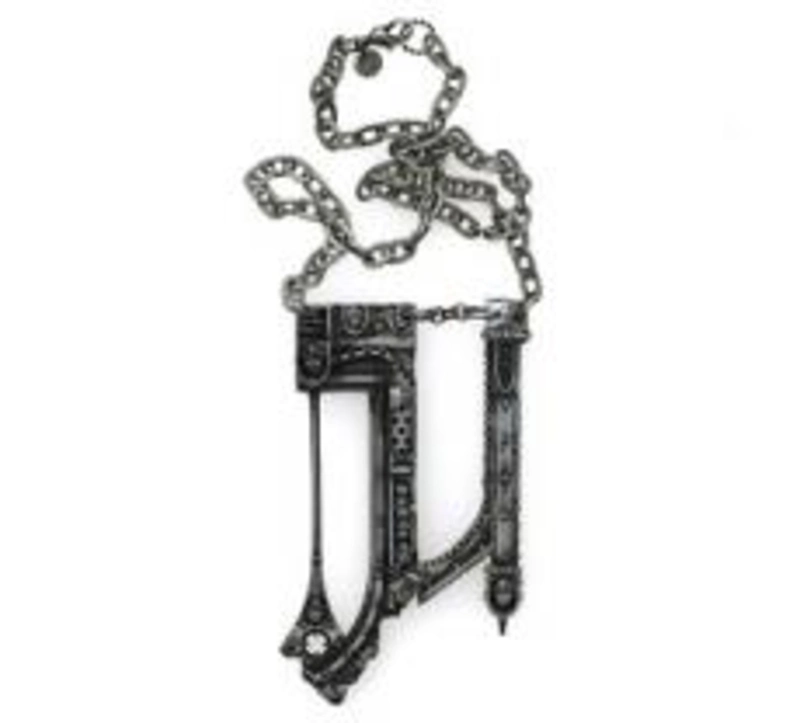 inverted ruins necklace