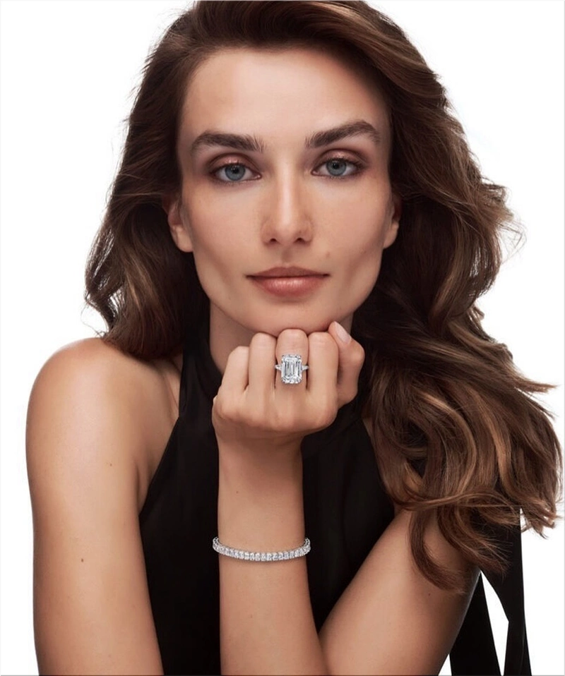 Andreea Diaconu and Graff