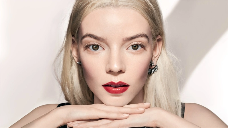 Anya Taylor-Joy for Dior Addict Lipstick