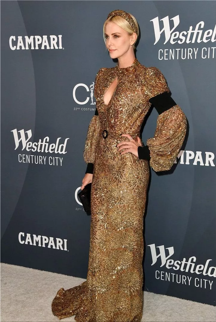 Charlize Theron wears the hair trend of the season