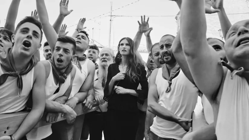 Dolce & Gabbana Spring Summer Advertising Campaign for Men and Women