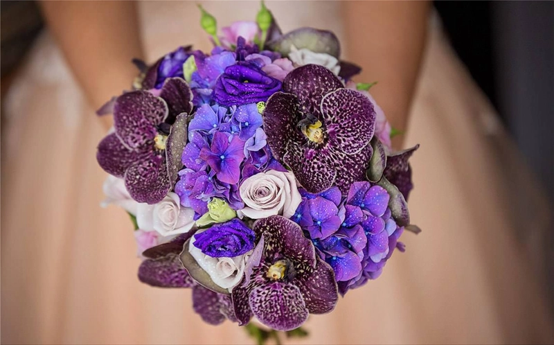Ten things every bride should do on her wedding day