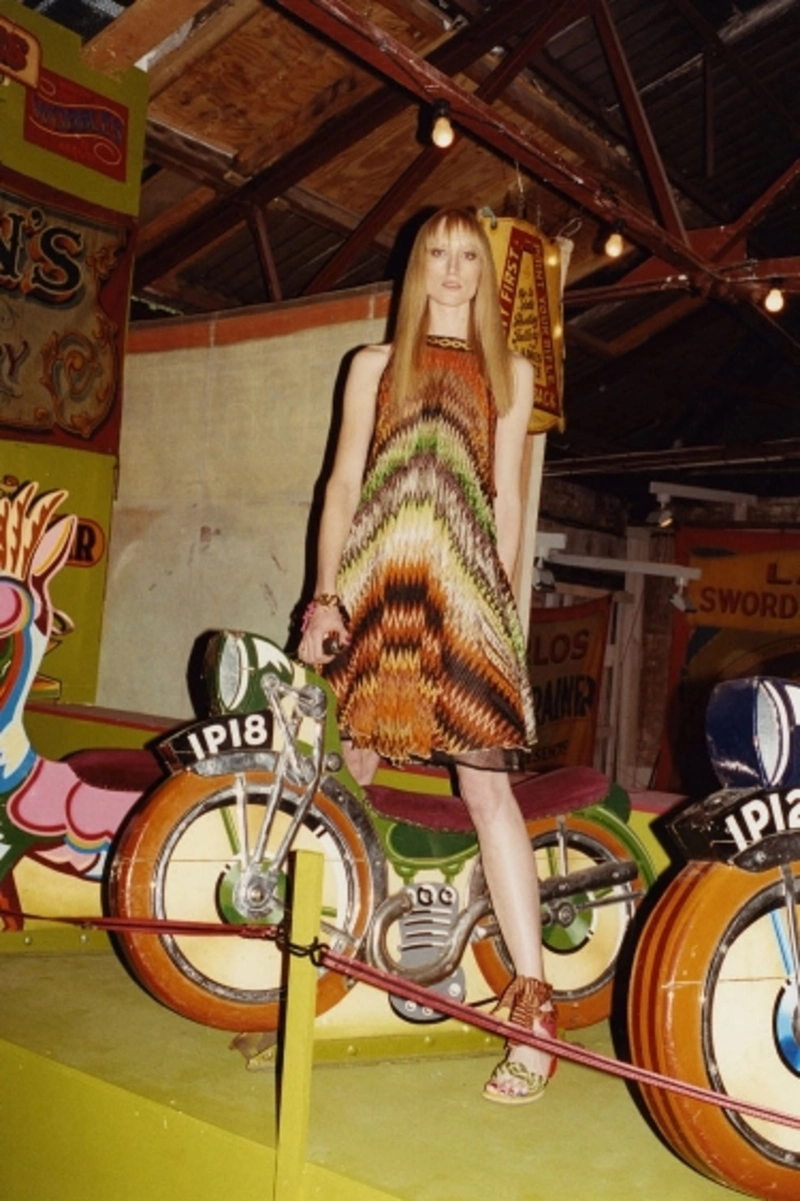Missoni advertising spring/summer 2011 by Juergen Teller