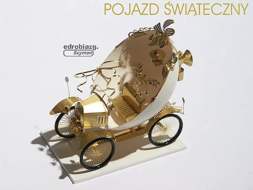 Szymon Klimek brass flower coach