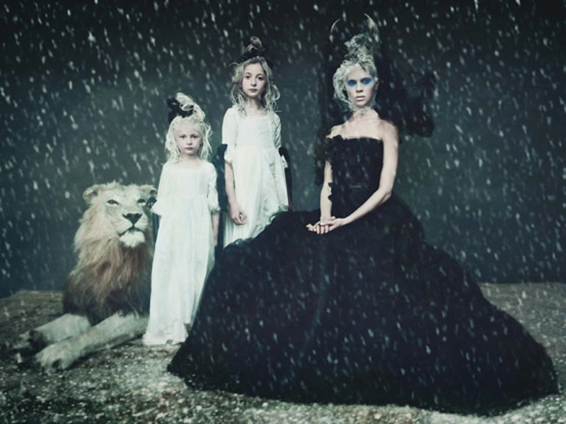 Roversi W Magazine dec2010