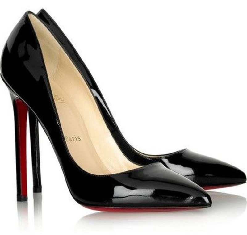 Black patent leather pumps