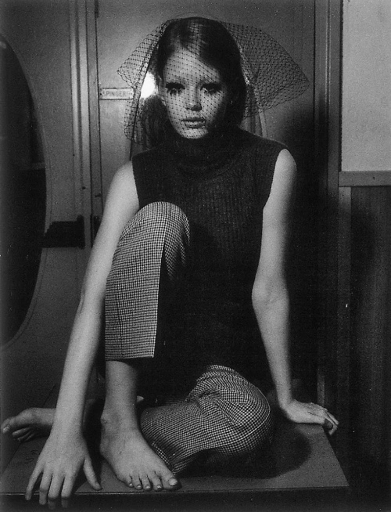 Hollie May Saker by Manuela Pavesi in Zoo Magazine, fall/winter 2012