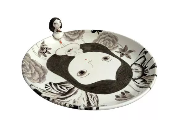 Au jardin, ceramic platter by Nathalie Choux