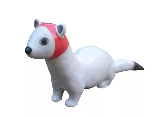 L'hermine, ceramic sculpture by Nathalie Choux