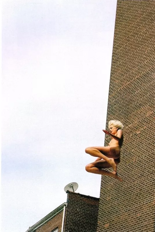 Agyness Deyn - Pop - 04