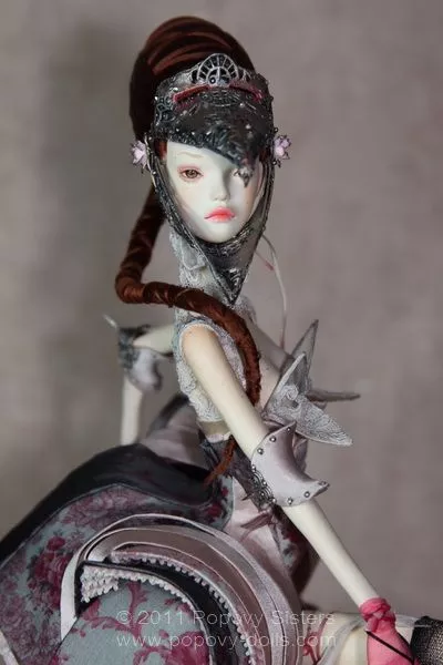 Popovy Dolls, Garter collection, Pink Bird