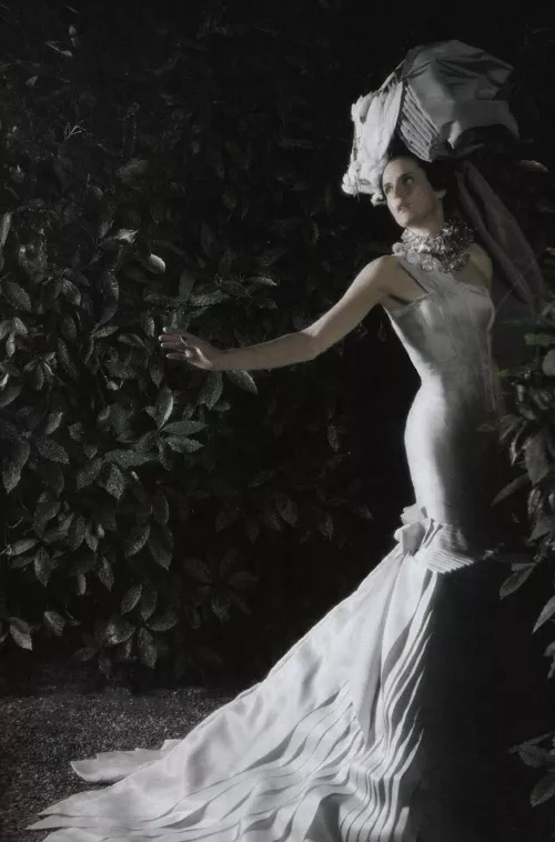Harper's Bazaar october 2008