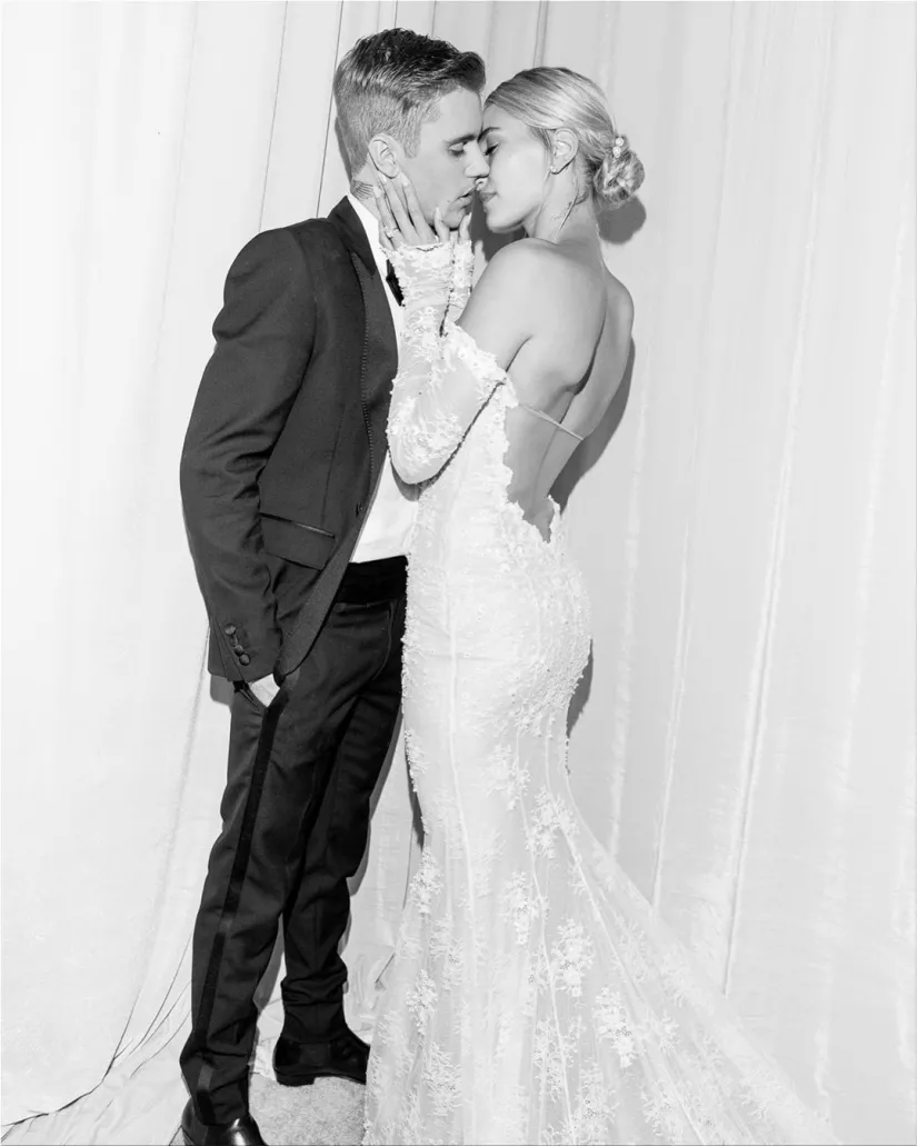 Hailey Baldwin's super-sexy lace dress from Virgil Abloh