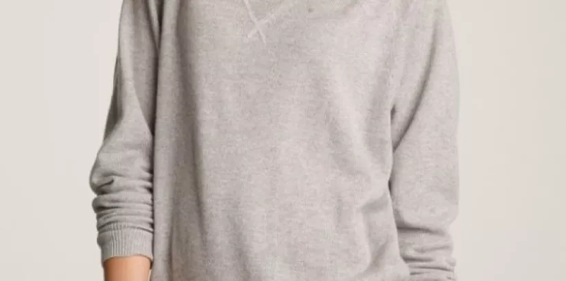 Cashmere sweatshirt