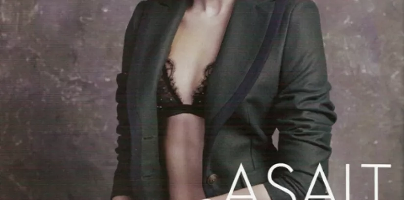 Elle Frontal Assault